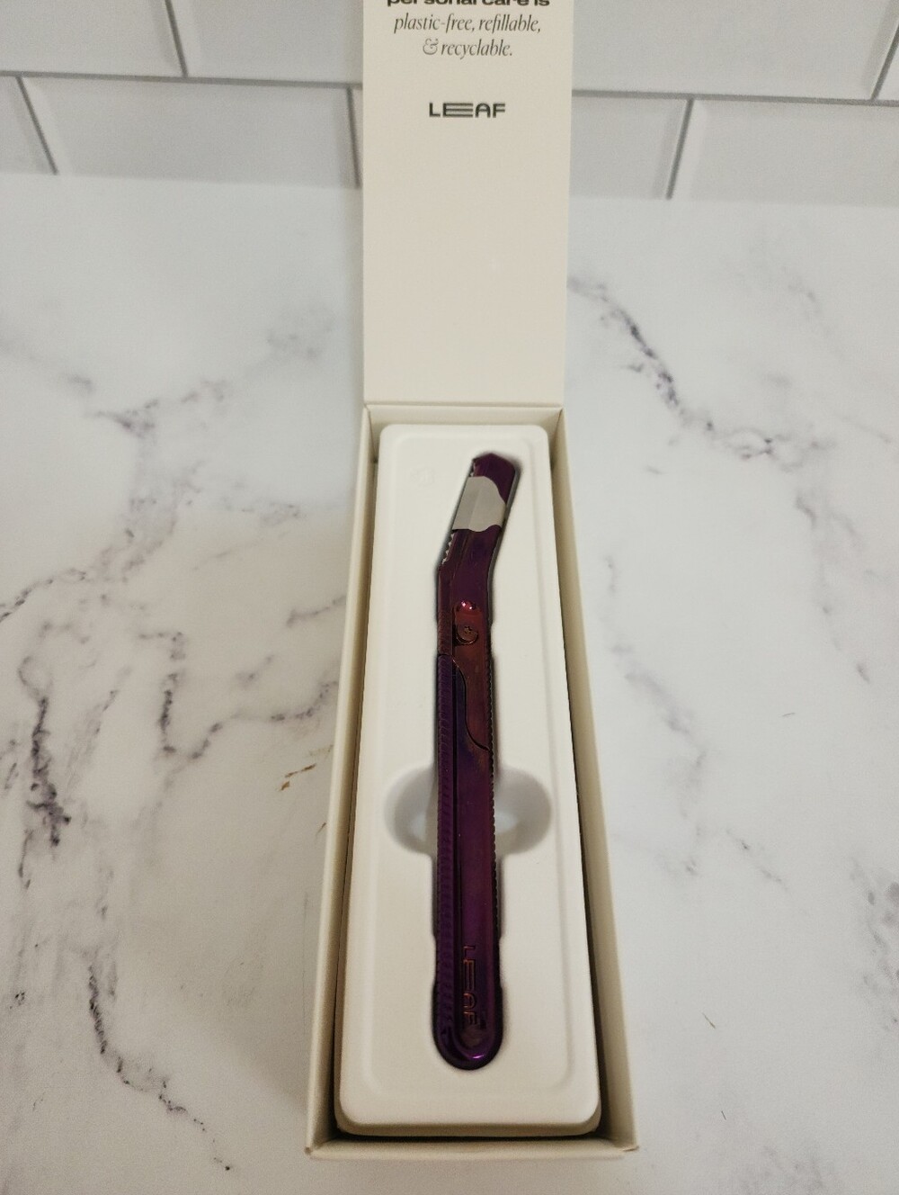 Leaf Dermaplaner Kit - Picture 6 of 7